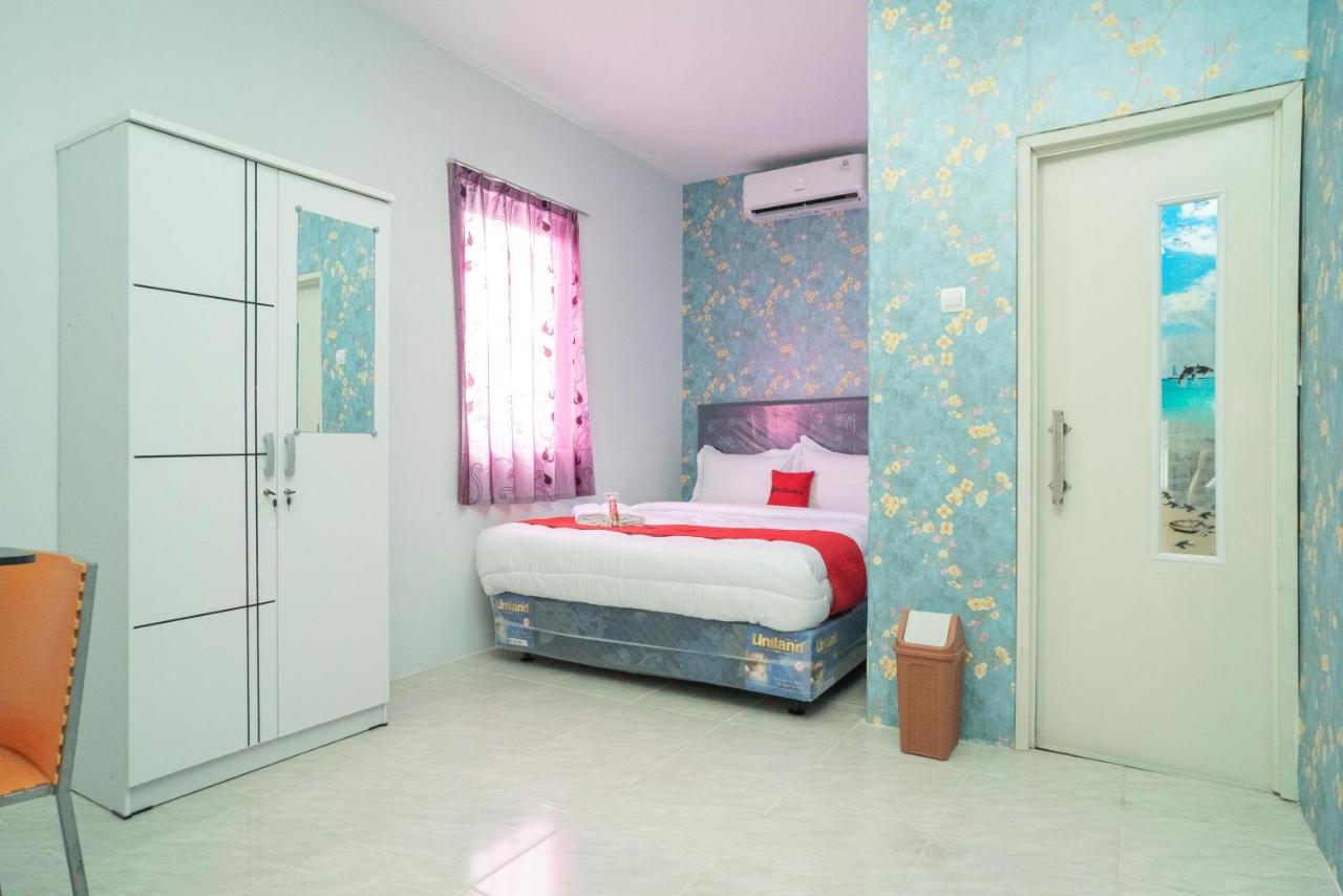 RedDoorz Plus near ITC Cempaka Mas 2 Jakarta Bagian luar foto